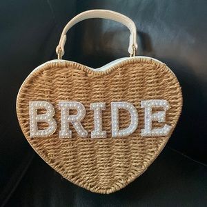Adorable beachy bride purse